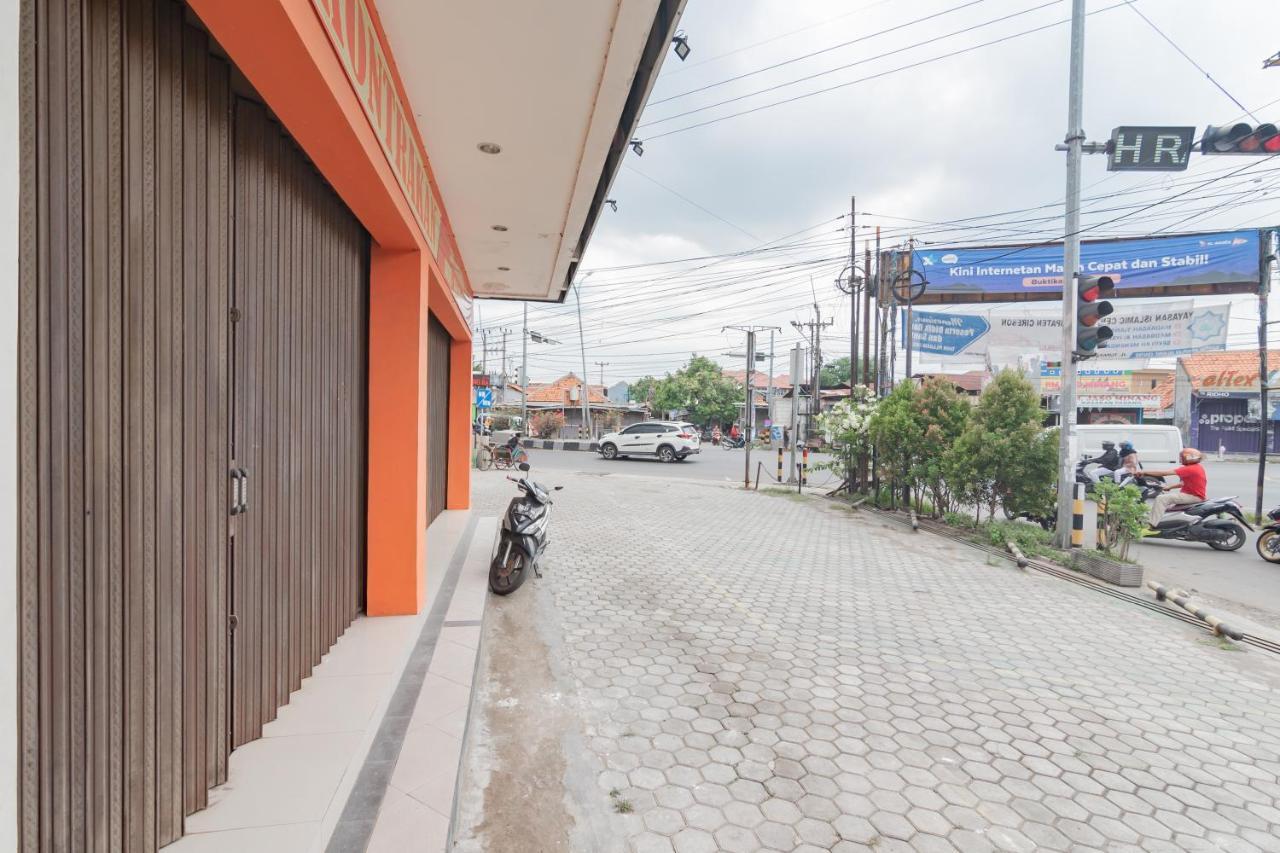 Koolkost Near Stikes Cirebon Hotel Екстериор снимка